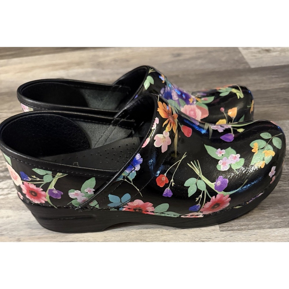dansko 38 Bright Floral Print EUC Nursing Clogs - Picture 2 of 6